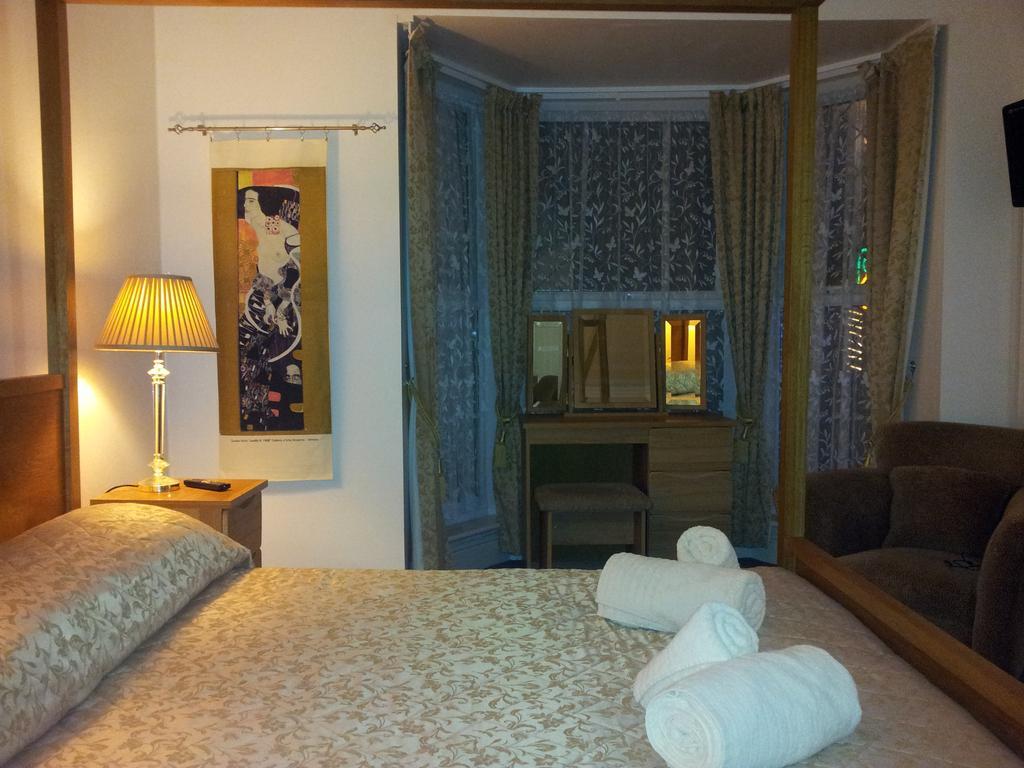 Tintagel Arms Bed And Breakfast Eksteriør billede